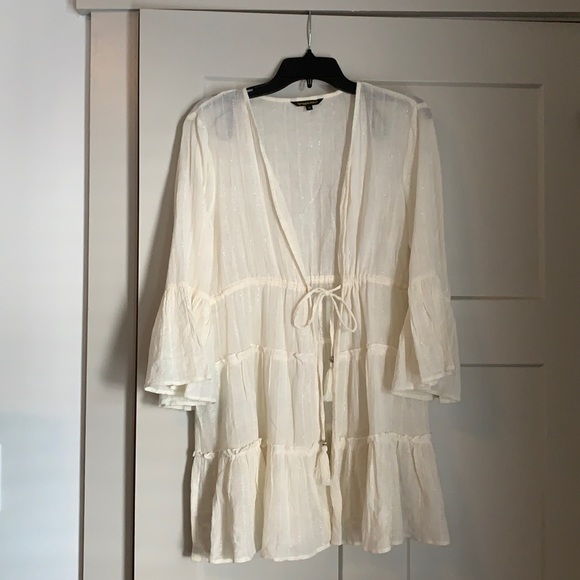 Cover up blouse - Picture 1 of 3